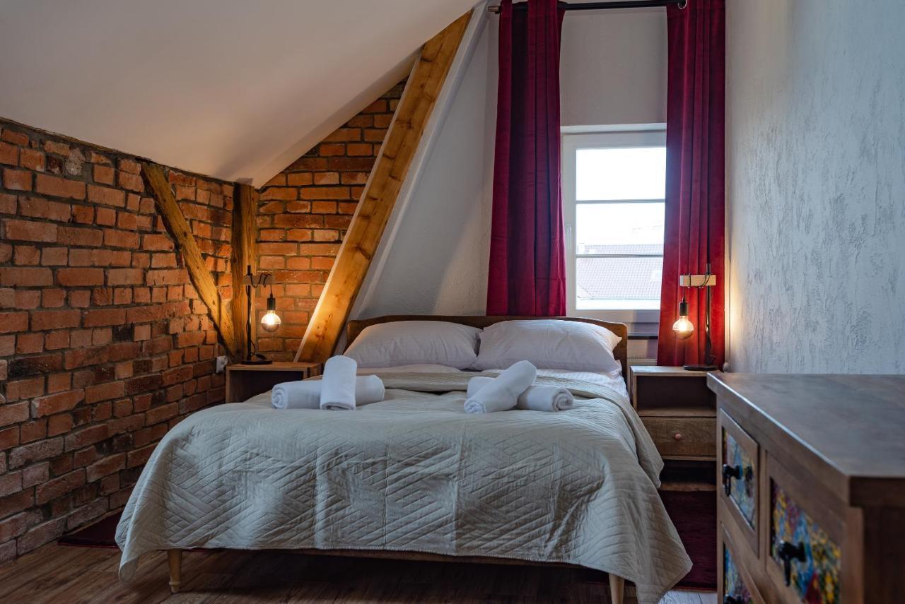 Dworek Wojanow Exteriér fotografie